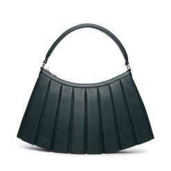 Torebka Lacoste. Niebieskie torebki klasyczne damskie Lacoste, bez wzorów, bez dodatków. Za 1,449.00 zł.