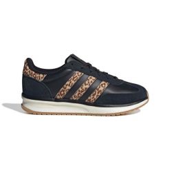Damskie buty do biegania adidas RUN 70S 2.0. Brązowe obuwie do biegania damskie Adidas. Za 326.25 zł.