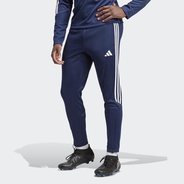 Tiro 23 Club Training Pants. Białe spodnie dresowe męskie Adidas, bez wzorów, z dresówki. Za 144.99 zł.