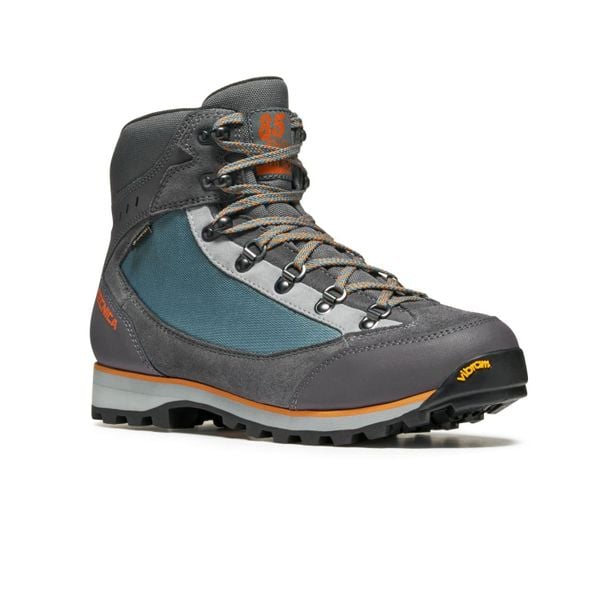 Buty trekkingowe męskie Tecnica 1125330HC01. Szare buty trekkingowe męskie TECNICA, z materiału, przed kolano, bez zapięcia, trekkingowe. Za 687.81 zł.