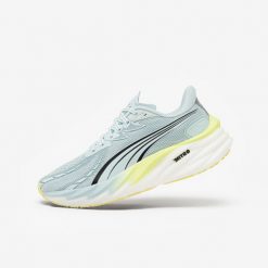 Buty do biegania damskie Puma Velocity Nitro 4. Niebieskie obuwie do biegania damskie Puma. Za 579.99 zł.