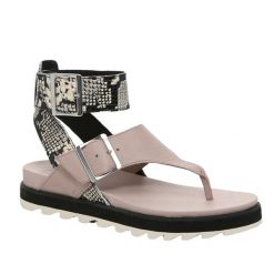 Sandały turystyczne damskie Sorel Roaming. Czerwone sandały damskie Sorel, bez wzorów, bez obcasa. W wyprzedaży za 181.00 zł.