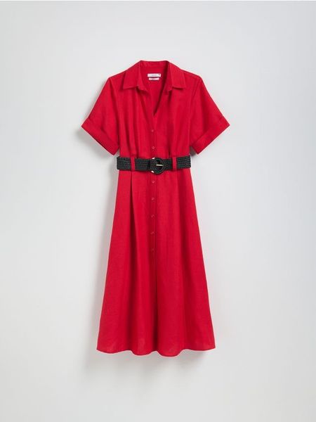 Sukienka midi z dodatkiem lnu - czerwony. Czerwone sukienki damskie Reserved, l, bez wzorów, z tkaniny, bez kołnierzyka, bez ramiączek, midi, rozkloszowane. W wyprzedaży za 59.99 zł.