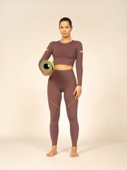 4F Longsleeve crop-top treningowy z materiałów z recyklingu damski 4F x Anna Lewandowska S. Niebieskie topy damskie 4f, s, bez wzorów, z materiału, bez kołnierzyka. Za 179.99 zł.