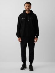 4F Spodnie dresowe joggery męskie - czarne M. Czarne spodnie dresowe męskie 4f, bez wzorów, z dresówki. Za 189.99 zł.