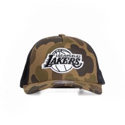 Czapka Los Angeles Lakers duck camo 110. Brązowe czapki męskie Mitchell & Ness, bez wzorów, sportowe. Za 202.00 zł.