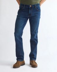 SPODNIE MĘSKIE WRANGLER GREENSBORO FABLE 112386846. Spodnie materiałowe męskie Wrangler, bez wzorów, z jeansu. Za 269.99 zł.