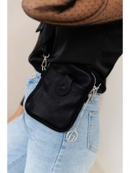 Lia Biassoni Skórzana torebka "Paglia" w kolorze czarnym na telefon - 15 x 20 x 1 cm rozmiar: onesize. Czarne torebki klasyczne damskie Lia Biassoni, bez wzorów, z materiału, bez dodatków. Za 152.99 zł.