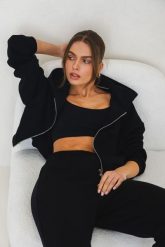 BLUZA AGA CZARNA L - Flawless. Czarne bluzy bez kaptura damskie Flawless, l, z bawełny. Za 396.00 zł.