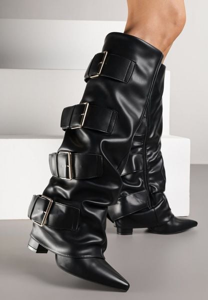 Czarne Kozaki na Słupku z Wywiniętą Cholewką i Klamrami Arullia. Czarne kozaki damskie Renee, z jeansu, bez obcasa, na obcasie. Za 169.99 zł.