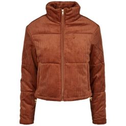 Kurtka damska Urban Classics corduroy puffer. Brązowe kurtki damskie Urban Classics, bez wzorów, z puchu, bez kaptura. W wyprzedaży za 264.00 zł.