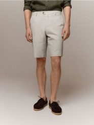 Garniturowe szorty z lnem - beżowy. Brązowe szorty męskie Reserved, bez wzorów, z bawełny. Za 149.99 zł.