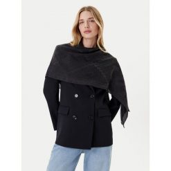 Szal Guess. Czarne szaliki i kominy damskie Guess, z aplikacjami. Za 279.99 zł.