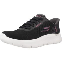 Buty SKECHERS GO WALK FLEX SAFIYA Czarny. Czarne obuwie trekkingowe damskie Skechers. Za 404.25 zł.