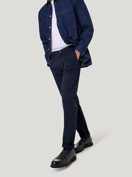 Pierre Cardin Spodnie chino w kolorze granatowym rozmiar: W34/L30. Niebieskie spodnie materiałowe męskie Pierre Cardin, bez wzorów. Za 139.54 zł.