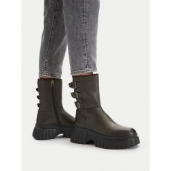 Botki G-Star. Zielone botki damskie G-Star, retro, bez obcasa, na płaskiej podeszwie, bez zapięcia. Za 393.99 zł.