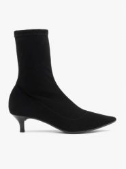 Czarne botki skarpetowe na niskim obcasie. Czarne botki damskie Brawo sp. z o.o., z nubiku, bez obcasa, na obcasie, bez zapięcia. Za 399.99 zł.