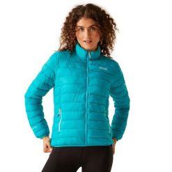 Kurtka ocieplana damska Hillpack II. Niebieskie kurtki damskie Regatta, bez wzorów, z poliamidu, bez kaptura. W wyprzedaży za 230.80 zł.