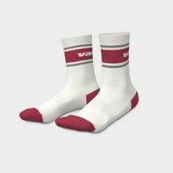 Skarpety Varlion Pro Original męskie - oddychające, anatomiczne, rozmiar 41-45. Białe skarpetki męskie 2117 OF SWEDEN, bez wzorów, dziergany. Za 133.99 zł.