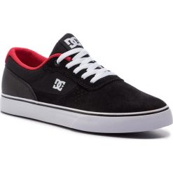 Tenisówki DC - Switch ADYS300431 Black/Athletic Red(Bah). Czarne trampki i tenisówki męskie DC, bez wzorów, z gumy, bez zapięcia. W wyprzedaży za 199.00 zł.