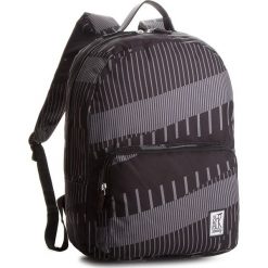 Plecak THE PACK SOCIETY - 181CPR702.70 Czarny. Czarne plecaki damskie The Pack Society, bez wzorów, z materiału. W wyprzedaży za 139.00 zł.