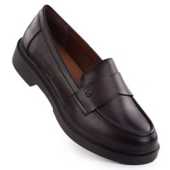 Półbuty damskie mokasyny lordsy brązowe Potocki JE19332. Brązowe mokasyny damskie POTOCKI, ze skóry ekologicznej. Za 92.00 zł.