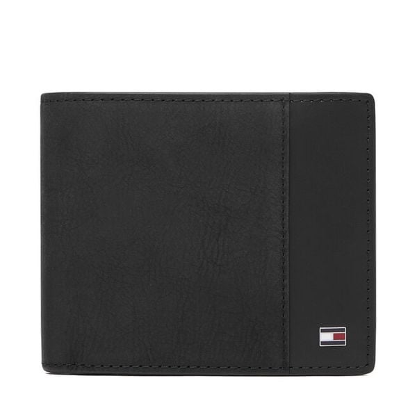 Portfel Tommy Hilfiger. Czarne portfele męskie Tommy Hilfiger, bez wzorów. Za 349.99 zł.
