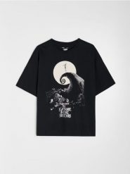 Bawełniana koszulka z nadrukiem Nightmare Before Christmas - czarny. Czarne t-shirty damskie Sinsay, l, bez wzorów, z bawełny, bez kołnierzyka. Za 29.99 zł.