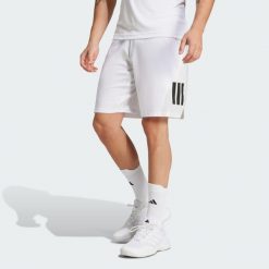 Szorty Club Tennis Climacool 3-Stripes. Białe szorty męskie Adidas, bez wzorów, sportowe. Za 179.00 zł.