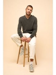 Just Cashmere Kaszmirowy sweter "Nathan" w kolorze khaki rozmiar: M. Brązowe swetry męskie Just Cashmere, m, bez wzorów, z kaszmiru, bez kołnierzyka. Za 565.99 zł.