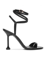 Stuart Weitzman Sandały Naudistini Wrap 100 SM910 Czarny. Czarne sandały damskie Stuart Weitzman, bez wzorów, z lakierowanej skóry, bez obcasa, na szpilce. Za 2,319.00 zł.