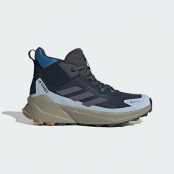 Buty Terrex Trailmaker 2.0 Mid Gore-Tex Hiking. Niebieskie buty trekkingowe męskie Adidas, z gore-texu, bez zapięcia, trekkingowe, adidas terrex, gore-tex. Za 618.25 zł.