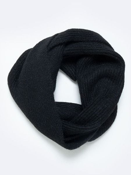 BIG STAR Szal-koło w kolorze czarnym - 165 x 32 cm rozmiar: onesize. Czarne szaliki i kominy damskie Big Star, bez wzorów, z materiału. Za 69.99 zł.