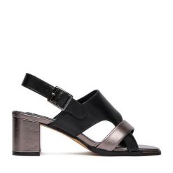 Sandały MEXX. Czarne sandały damskie Mexx, bez wzorów, bez obcasa, na słupku. Za 329.99 zł.