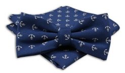 Granatowa Mucha Męska -ALTIES- z Taką Samą Poszetką, w Białe Kotwice, Marinistyczna. Niebieskie krawaty i muchy męskie Alties, bez wzorów, eleganckie. Za 54.00 zł.