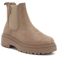 Botki damskie zamszowe sztyblety na platformie beżowe Big Star UU274858. Brązowe botki damskie Big Star, ze skóry, retro, bez obcasa, na platformie, bez zapięcia. Za 179.99 zł.