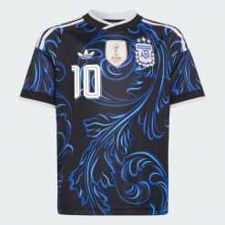 Dziecięca koszulka wyjazdowa Argentyna 26 Messi. Czarne bluzki sportowe damskie Adidas, l, z materiału, bez kołnierzyka, bez ramiączek. Za 409.00 zł.