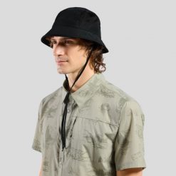 Kapelusz ODLO Performance Light Bucket. Czarne kapelusze damskie Odlo, bez wzorów. Za 168.12 zł.