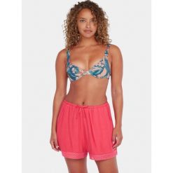 Szorty damskie O'Neill Essentials Embroidery. Czerwone szorty damskie O'neill, bez wzorów. Za 239.00 zł.