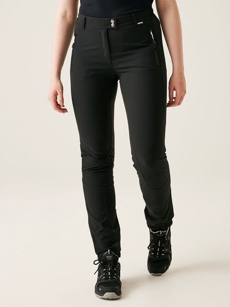 Regatta Spodnie funkcyjne "Mountain" w kolorze czarnym rozmiar: 42. Czarne spodnie dresowe damskie Regatta, bez wzorów, z materiału. Za 156.98 zł.