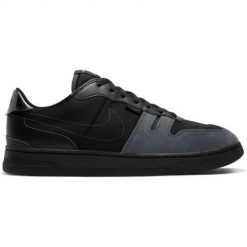 Buty do chodzenia męskie Nike Squash Type. Czarne buty sportowe na co dzień męskie Nike, z gumy, bez zapięcia, trekkingowe. Za 589.00 zł.
