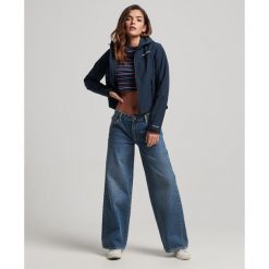 Kurtka softshell damska z kapturem wodoodporna Superdry Code Trekker. Niebieskie kurtki damskie Superdry., bez wzorów, z softshellu, z kapturem. Za 425.85 zł.