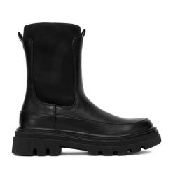 Sztyblety DeeZee. Czarne botki damskie DeeZee, bez obcasa, na płaskiej podeszwie, bez zapięcia. Za 219.99 zł.