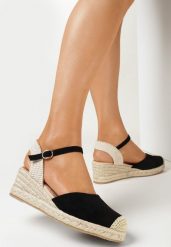 Czarne Sandały w Stylu Espadryli na Koturnie z Plecionymi Wstawkami Livaia. Czarne sandały damskie Born2be, bez wzorów, bez obcasa, na koturnie. Za 39.99 zł.