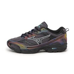 Buty sportowe Mizuno MXR Midnight Velocity. Czarne buty sportowe na co dzień męskie Mizuno, bez zapięcia, trekkingowe. Za 603.95 zł.