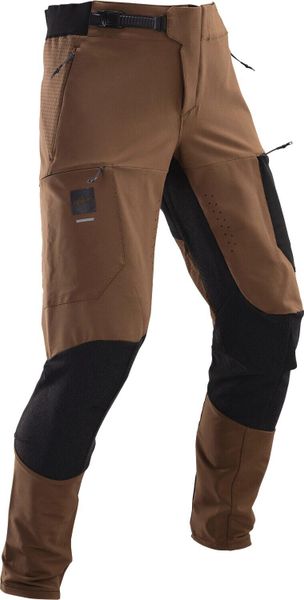 Spodnie rowerowe Leatt MTB Gravity 4.0. Brązowe spodnie materiałowe męskie LEATT, bez wzorów, z elastanu. Za 654.49 zł.