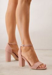 Jasnoróżowe Sandały Vices na Słupku z Wkładką ze Skóry Naturalnej Avelhira. Czerwone sandały damskie Renee, bez wzorów, ze skóry, bez obcasa, na obcasie. Za 89.99 zł.