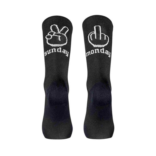 Skarpety rowerowe Northwave Sunday Monday. Czarne skarpetki damskie Northwave, bez wzorów. Za 45.00 zł.