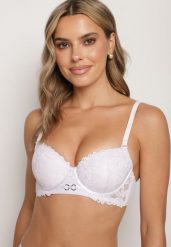 Jasnofioletowy Koronkowy Biustonosz Typu Push Up z Regulowanymi Odpinanymi Ramiączkami Ilathwen. Fioletowe biustonosze Born2be, bez wzorów, z koronki. Za 34.99 zł.