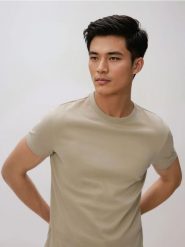 T-shirt slim fit - beżowy. Brązowe t-shirty męskie Reserved, l, bez wzorów, z bawełny, bez kołnierzyka. Za 69.99 zł.